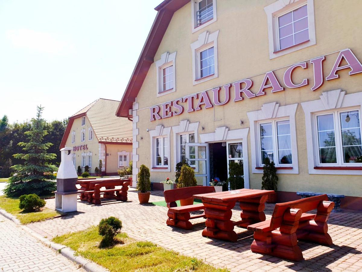 Willa Park Ostrowiec Świętokrzyski Kültér fotó