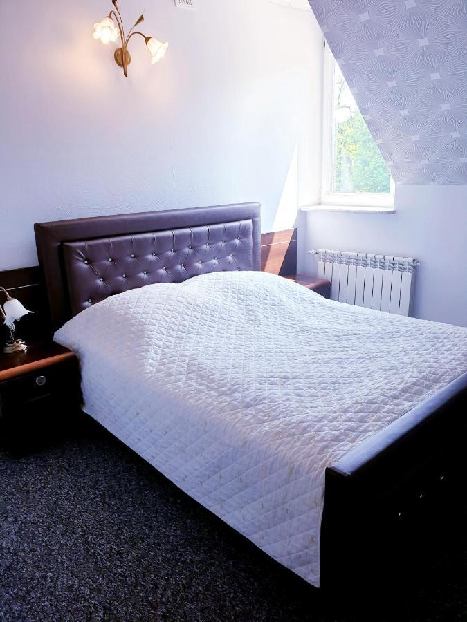 Willa Park Ostrowiec Świętokrzyski Kültér fotó