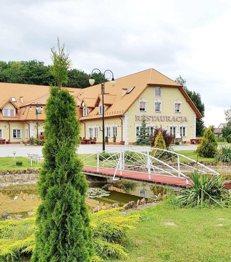 Willa Park Ostrowiec Świętokrzyski Kültér fotó