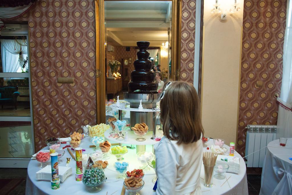 Willa Park Ostrowiec Świętokrzyski Kültér fotó